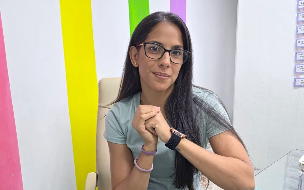Skeilly Castellanos en su consulta